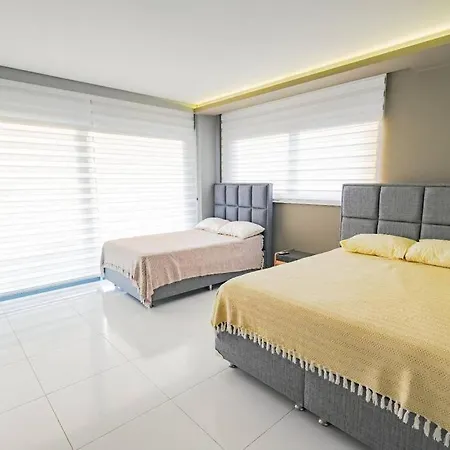 Готель Duplex With View