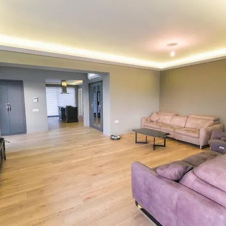 Готель Duplex With View